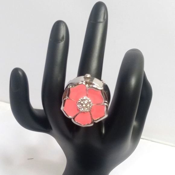 Jewelry - 𝅺ROSE Flower Quartz Finger Watch Automatic hand dial